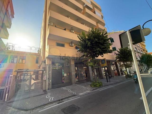 Locali o capannoni in vendita di 150 m² in Via Roma, 37