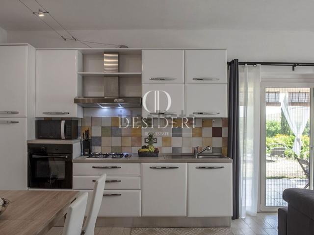 Locali o capannoni in vendita di 150 m² in Strada Vicinale La Capitana