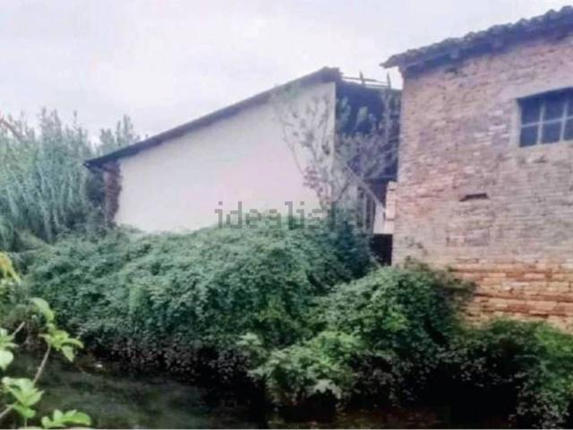 Locali o capannoni in vendita di 1530 m² in Via Gorizia, 6
