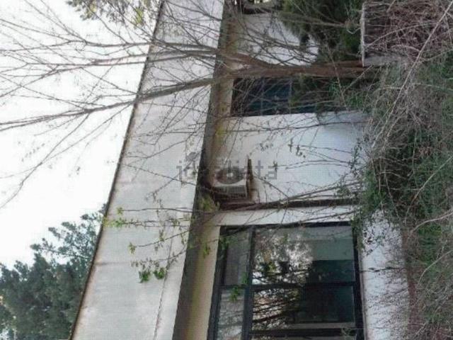 Locali o capannoni in vendita di 154 m² in Via Onanese