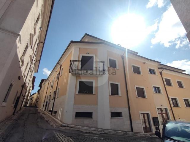 Locali o capannoni in vendita di 155 m² in Piazza San Pietro Coppito, 7