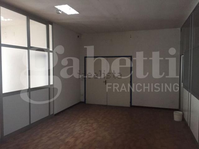 Locali o capannoni in vendita di 175 m²