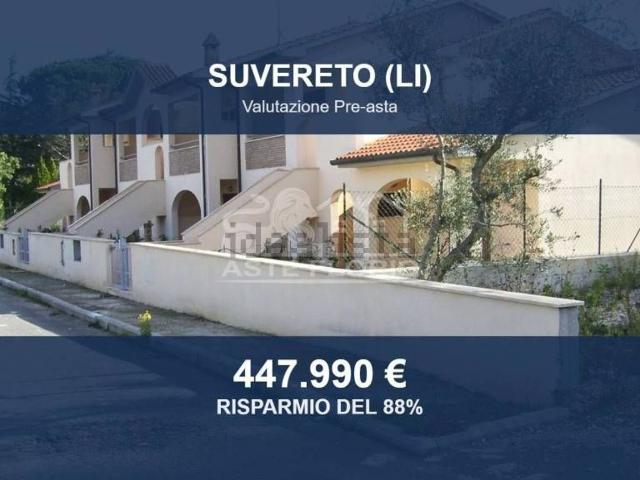 Locali o capannoni in vendita di 1776 m² in Località Prata