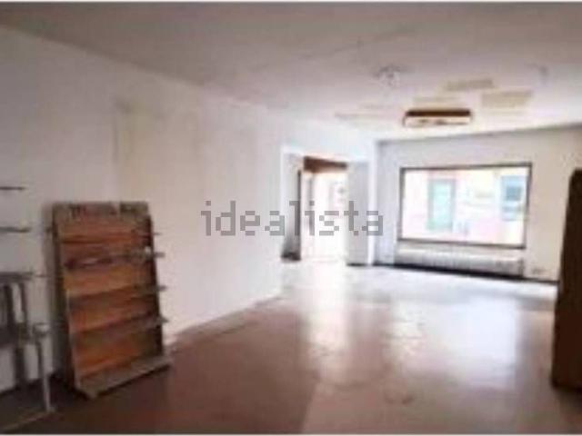 Locali o capannoni in vendita di 179 m² in Via Corte