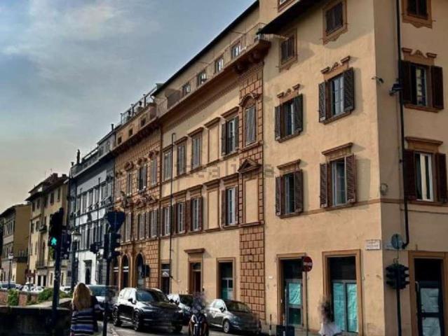 Locali o capannoni in vendita di 180 m² in Piazza Nazario Sauro