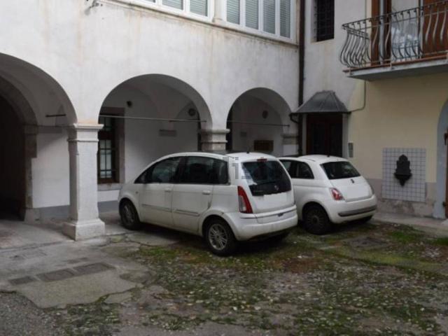 Locali o capannoni in vendita di 193 m² in Via delle Monache