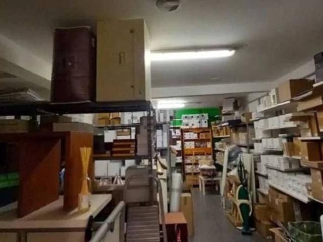Locali o capannoni in vendita di 195 m² in Corso Vittorio Emanuele II, 100