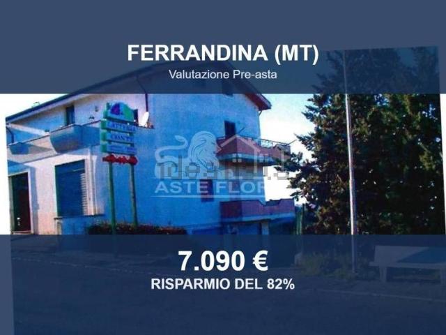 Locali o capannoni in vendita di 210 m² in Via Leonardo da Vinci, 35