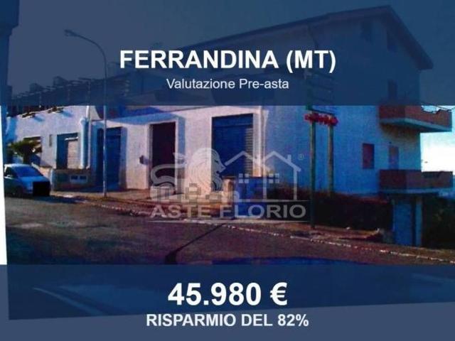 Locali o capannoni in vendita di 210 m² in Via Leonardo da Vinci, 35
