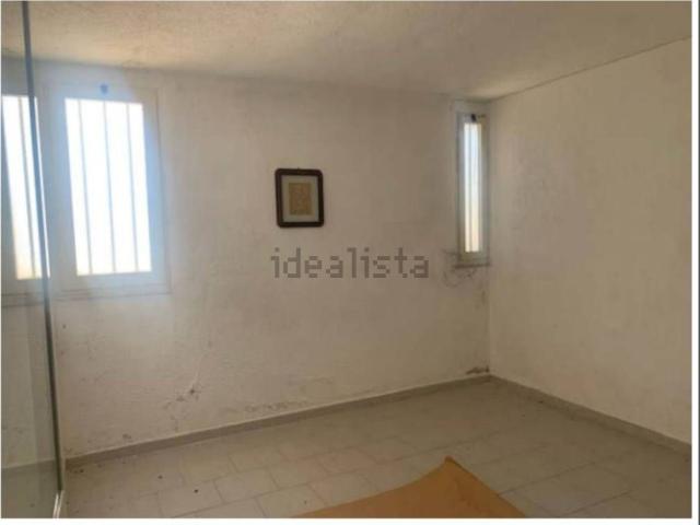 Locali o capannoni in vendita di 227 m² in Via Santi Giovanni e Paolo