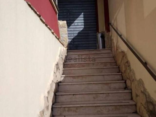 Locali o capannoni in vendita di 237 m² in Via Giambattista Tiepolo, 24