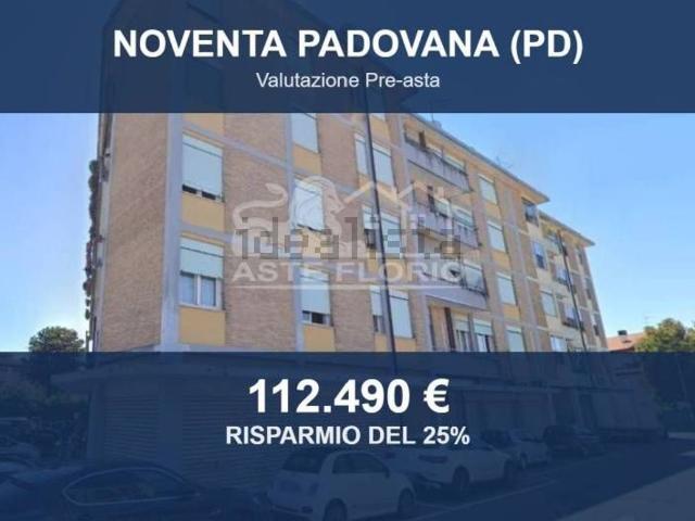 Locali o capannoni in vendita di 237 m² in Via Montello, 1