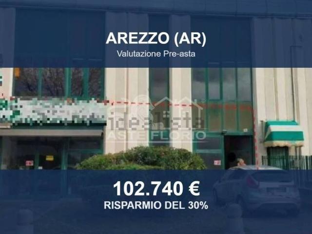 Locali o capannoni in vendita di 238 m² in Via Piero Calamandrei