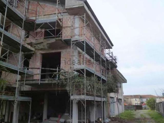 Locali o capannoni in vendita di 240 m² in Via Colonna