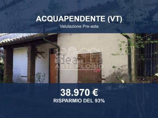 Locali o capannoni in vendita di 242 m² in Strada Provinciale Onanese