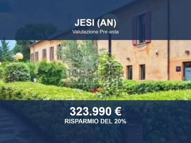 Locali o capannoni in vendita di 247 m² in Via Mura Orientali, 3