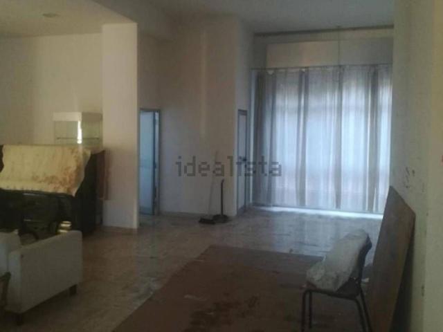 Locali o capannoni in vendita di 280 m² in Via Fiume