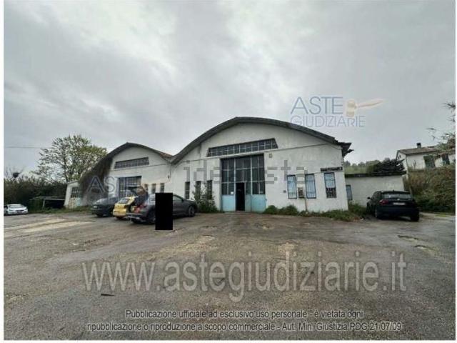 Locali o capannoni in vendita di 2886 m² in Via Brecce