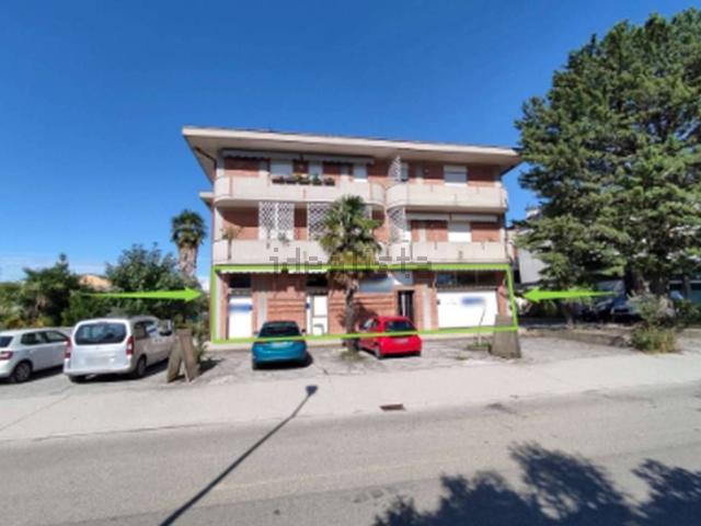 Locali o capannoni in vendita di 315 m² in Via Eugenio Curiel