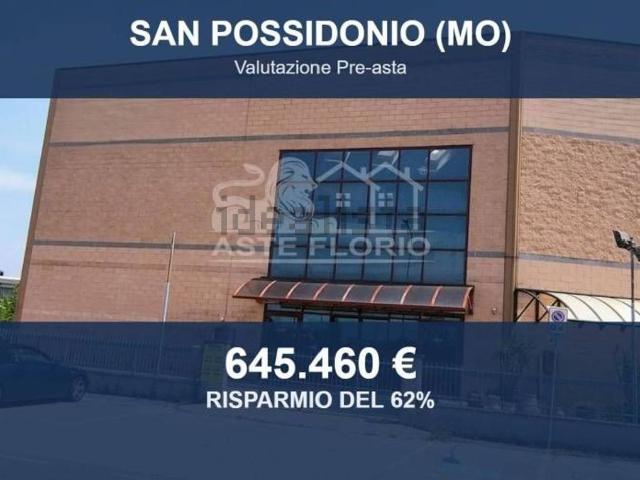 Locali o capannoni in vendita di 3183 m² in Via Moro, 11