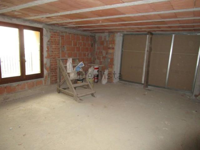 Locali o capannoni in vendita di 350 m²