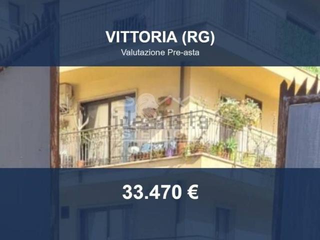 Locali o capannoni in vendita di 390 m² in Via Generale Cascino, 42