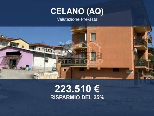 Locali o capannoni in vendita di 392 m² in Via Sardellino, 43
