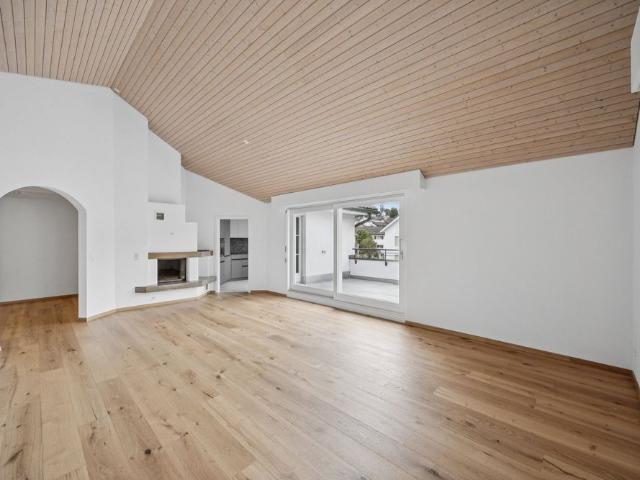 Spacious attic apartment – First rental after renovation