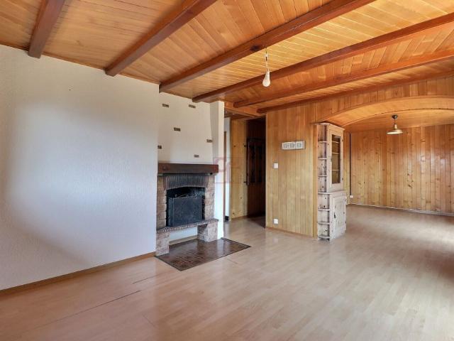 For rent Chalet 5.5 rooms / Shared apartment for 1 year welcome