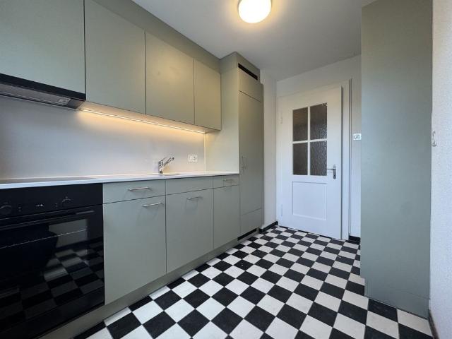 Start your own home happiness – newly renovated 2 room apartment in Cham!