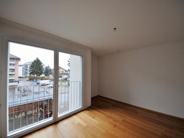 Moderne Wohnung mit Gartensitzplatz