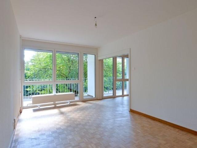 Apartment for singles or couples!