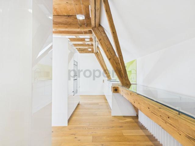2.5 Zimmer Wohnung ein einzigartiges Zuhause, das Geschichte und Moderne vereint