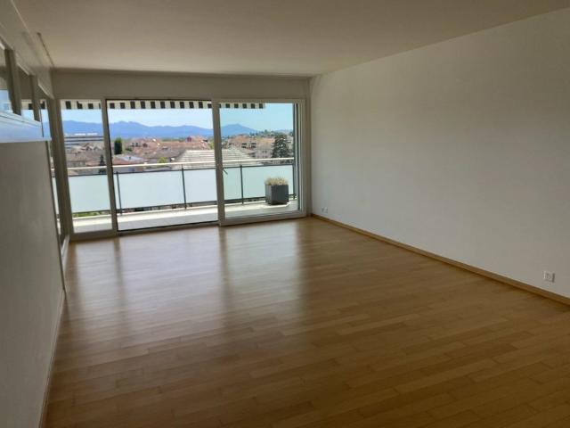 Appartement lumineux de 3.5 pièces à Bussigny