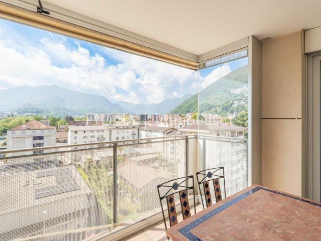 LOCARNO Appartamento in centro con vista aperta dal 7° piano