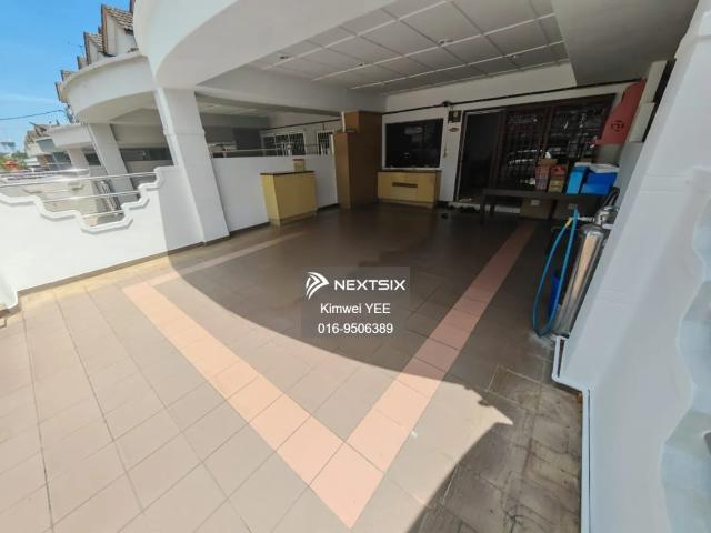 Located in Bandar Botanic, a mature and high demand township, it ensures convenience and strong future value. Ideal for buyers seeking a quality home in a prime Klang location