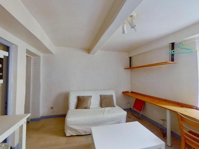 Location 46 rue du Sergent Blandan Lyon 69001 T1 Meublé 450 €CC Plusse