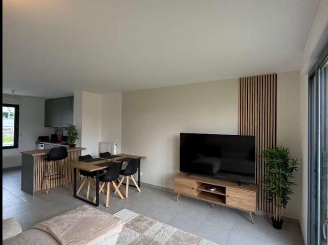 location 4 pièces meublée de 100 m² à Puiseux Pontoise
