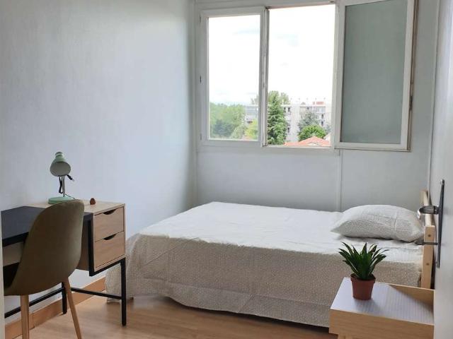 location 4 pièces meublée de 66 m² à Villeurbanne
