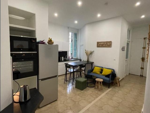 location 4 pièces meublée de 75 m² à Nice