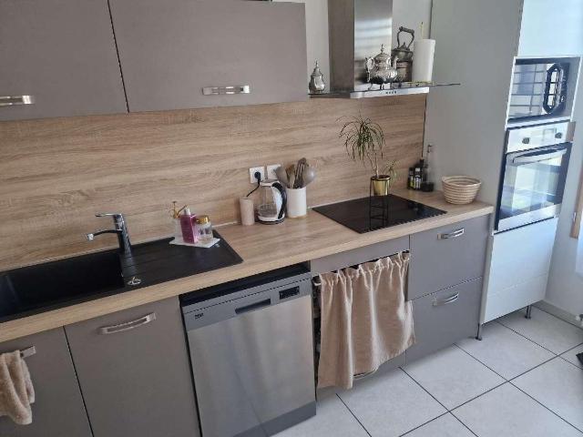 Location 4 pièces meublée de 77 m² à Bron