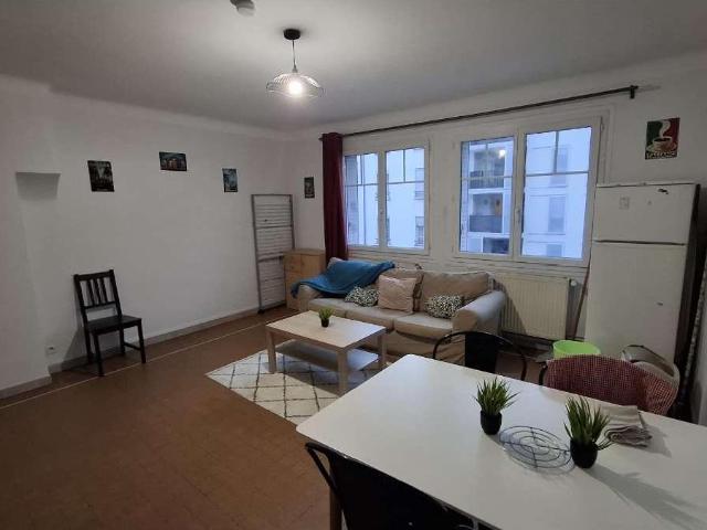 location 4 pièces meublée de 70 m² à Villeurbanne