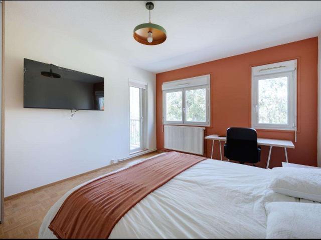 location 4 pièces meublée de 70 m² à Saint Genis Laval