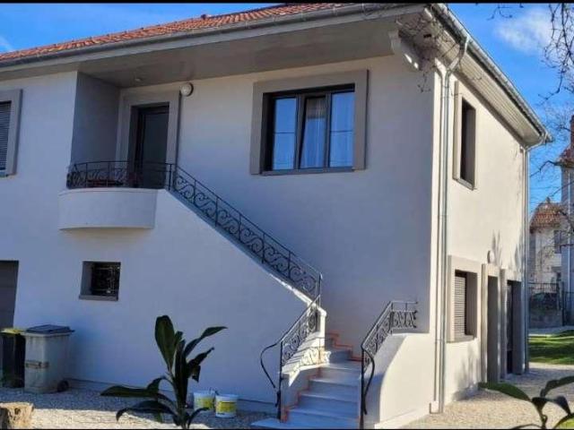 location 4 pièces meublée de 72 m² à Bron