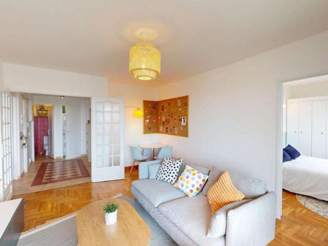 location 4 pièces meublée de 87 m² à Vénissieux