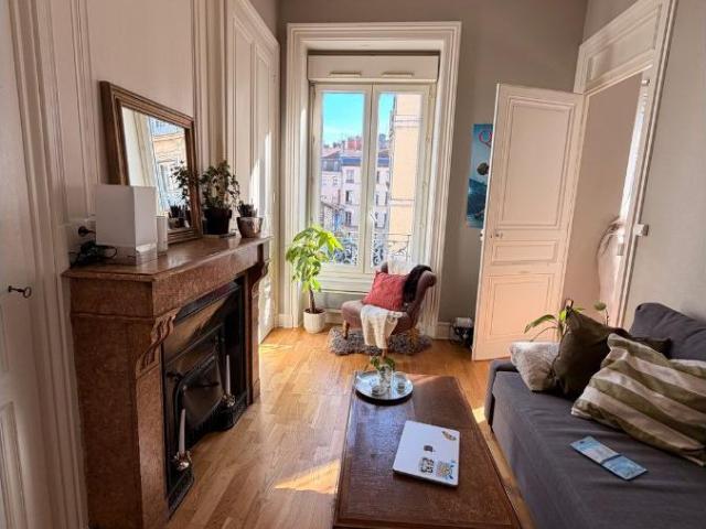 location 4 pièces meublée de 80 m² à Lyon