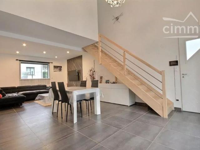 Location | 5 pièces | 102.5m²