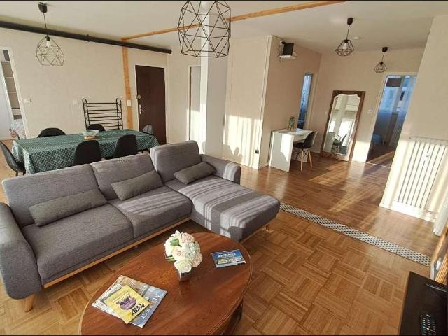 location 5 pièces meublée de 102 m² à Lorient