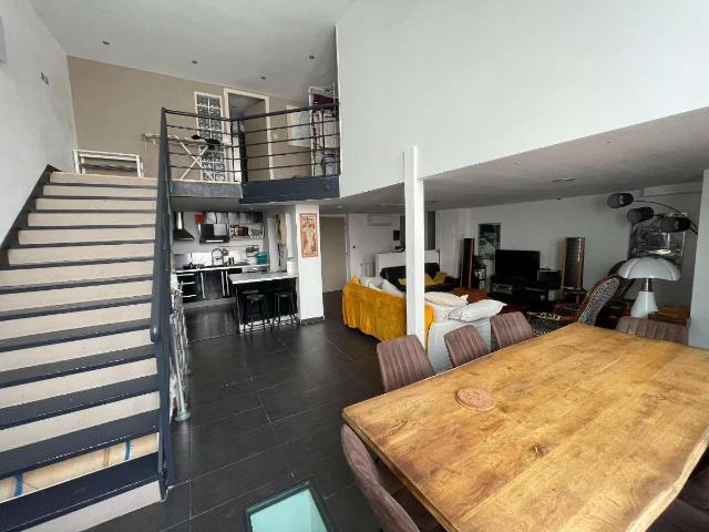 Location 5 pièces meublée de 102 m² à Villeurbanne