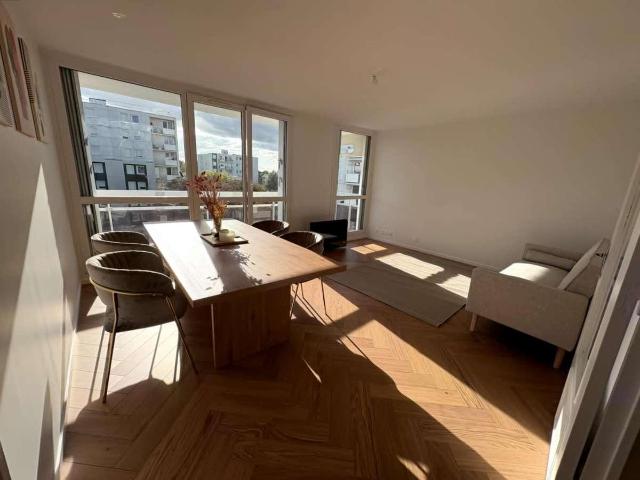 location 5 pièces meublée de 115 m² à Noisy le Grand